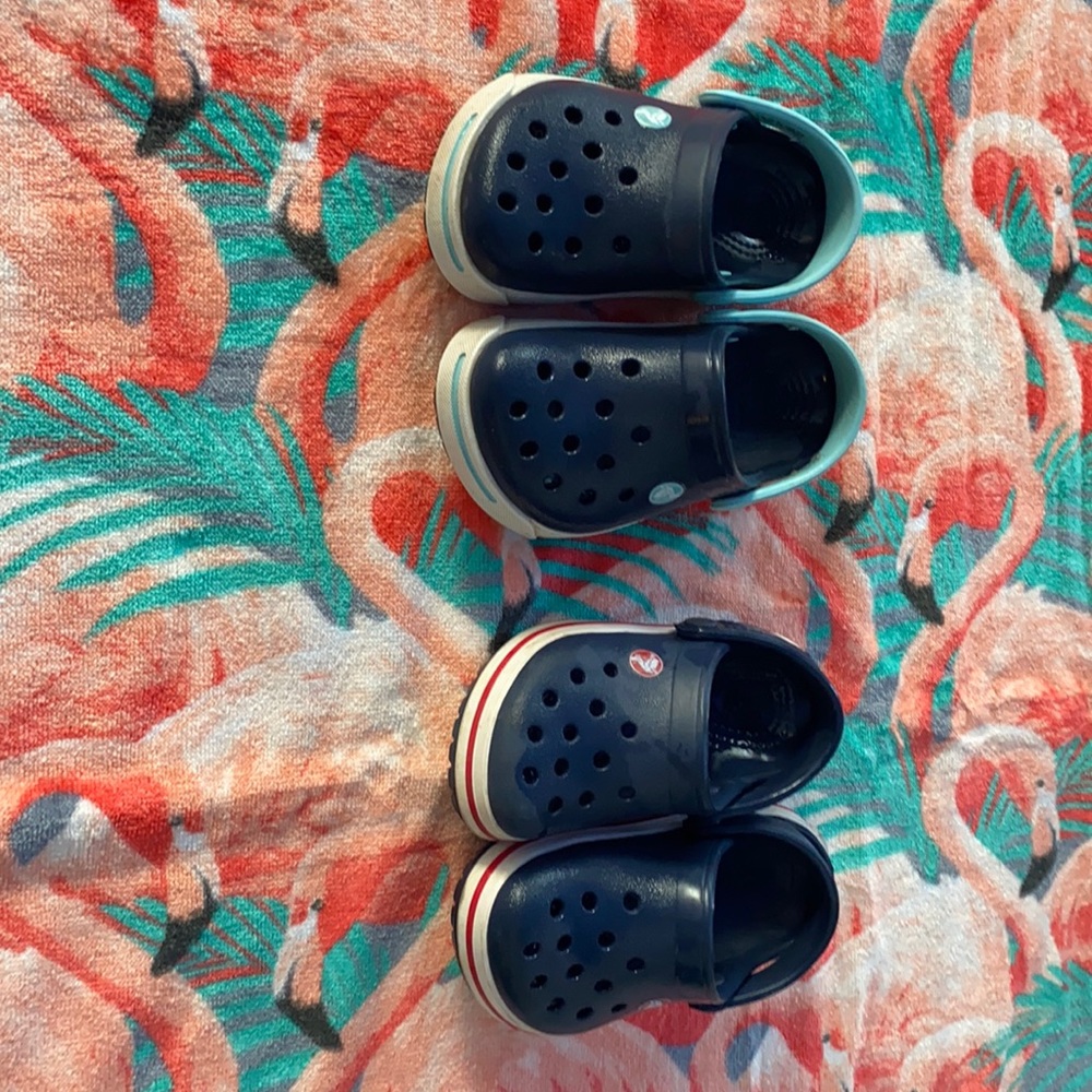 Toddler Crocs 2 pair Navy Blue Size 5/6
